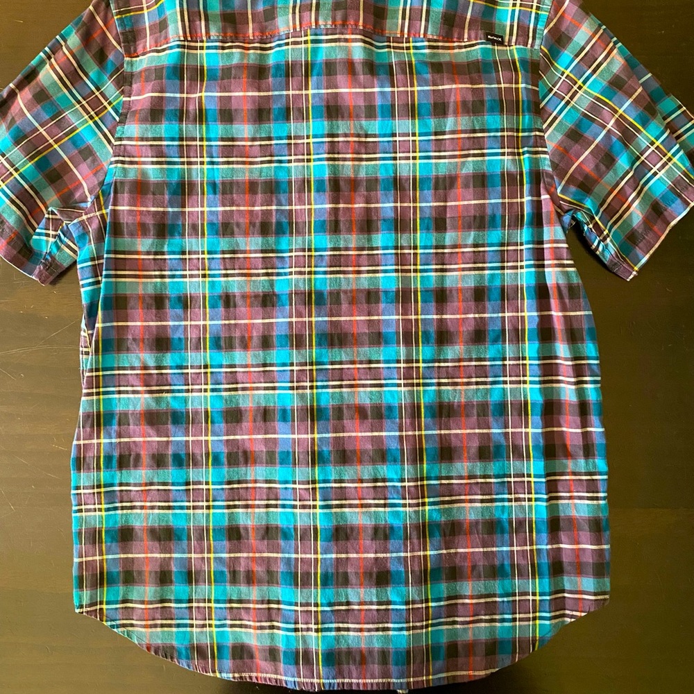 Hurley shirt nice colors